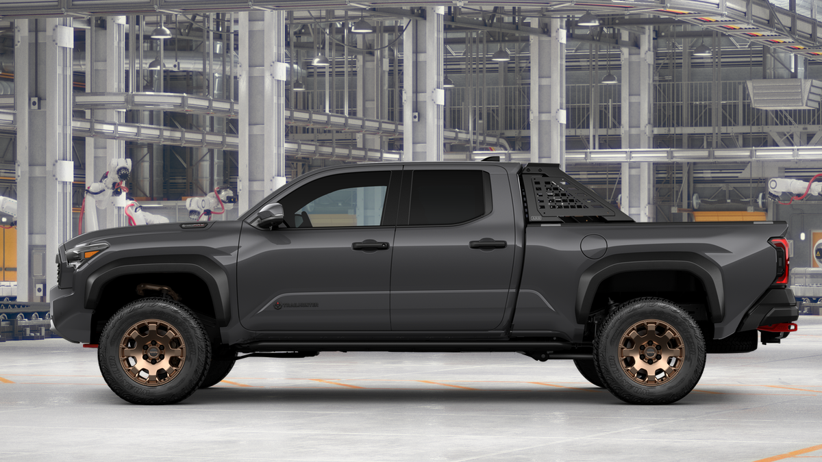 2026 Toyota Tacoma i-FORCE MAX Trailhunter