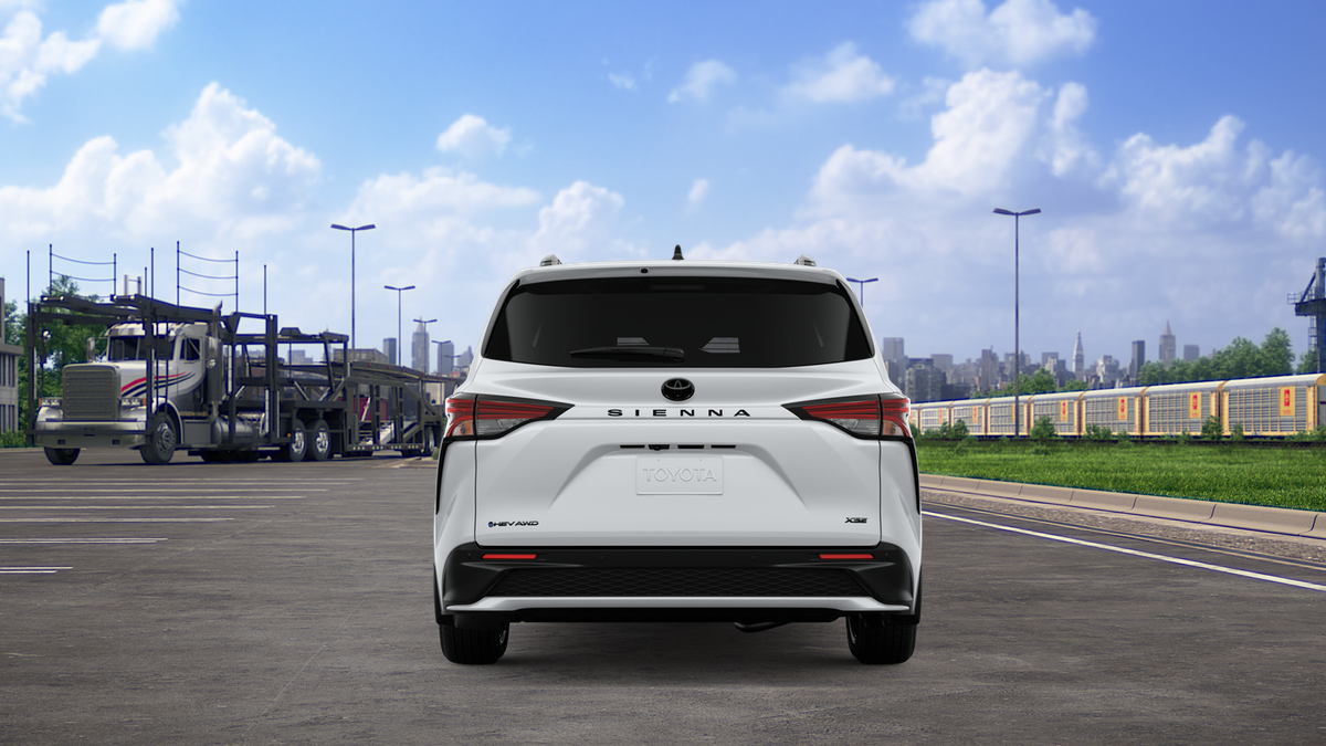 2026 Toyota Sienna XSE