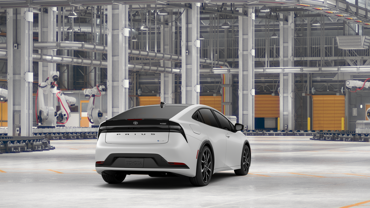 2027 Toyota Prius Plug-in Hybrid XSE Premium