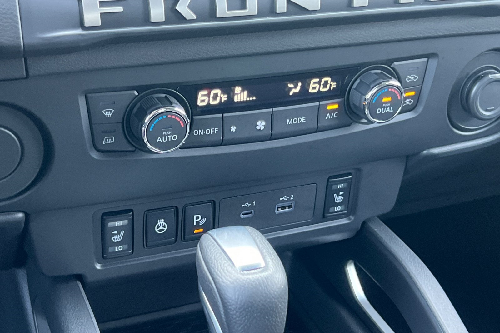 2025 Nissan Frontier SV