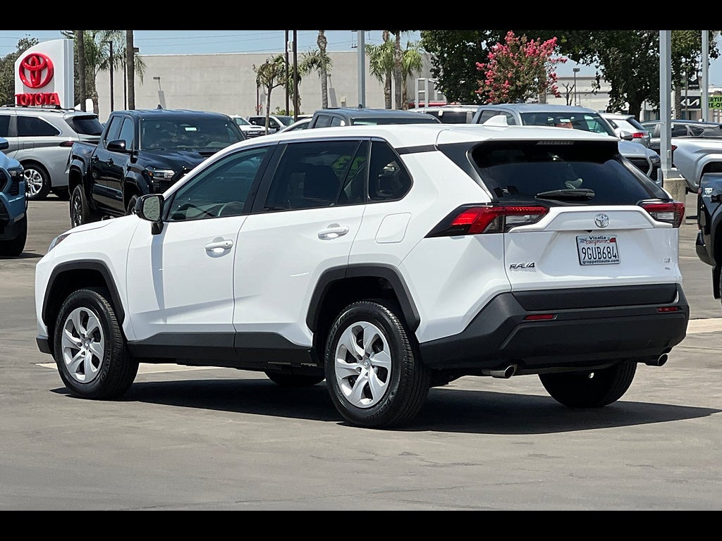 2023 Toyota RAV4 LE