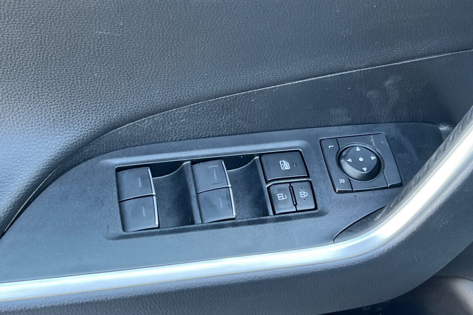 2023 Toyota RAV4 Adventure