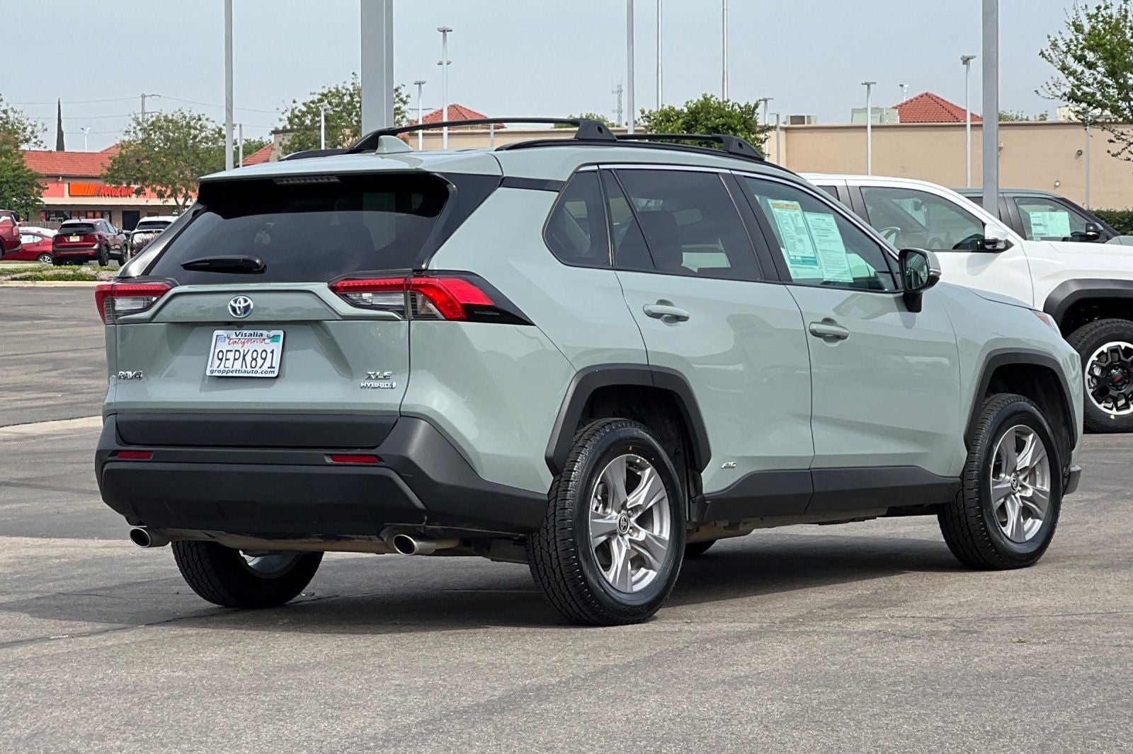 2023 Toyota RAV4 Hybrid XLE