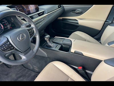 2020 Lexus ES Base