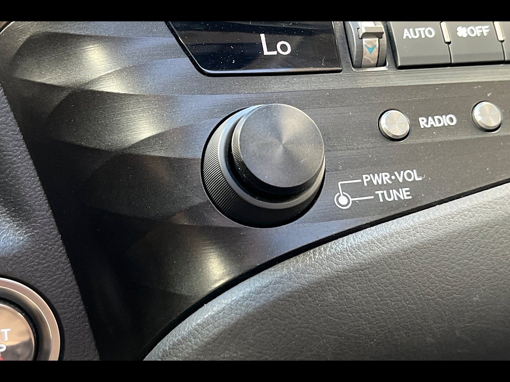 2020 Lexus ES Base