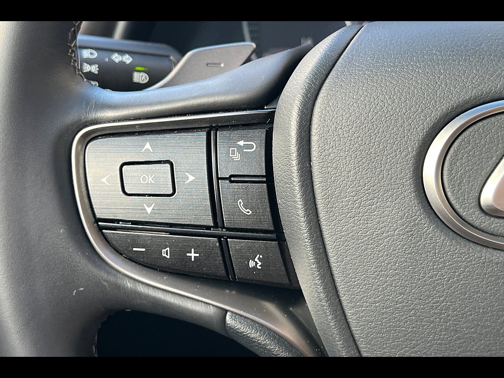 2020 Lexus ES Base