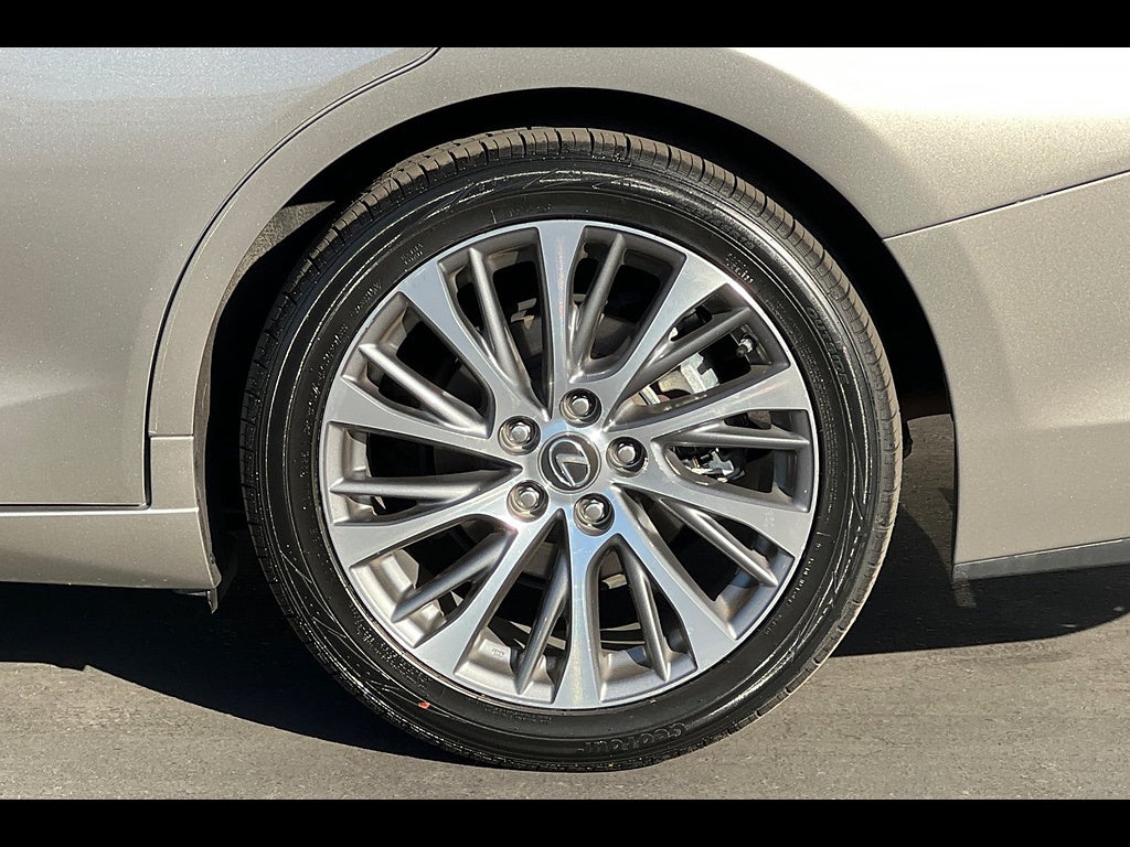 2020 Lexus ES Base