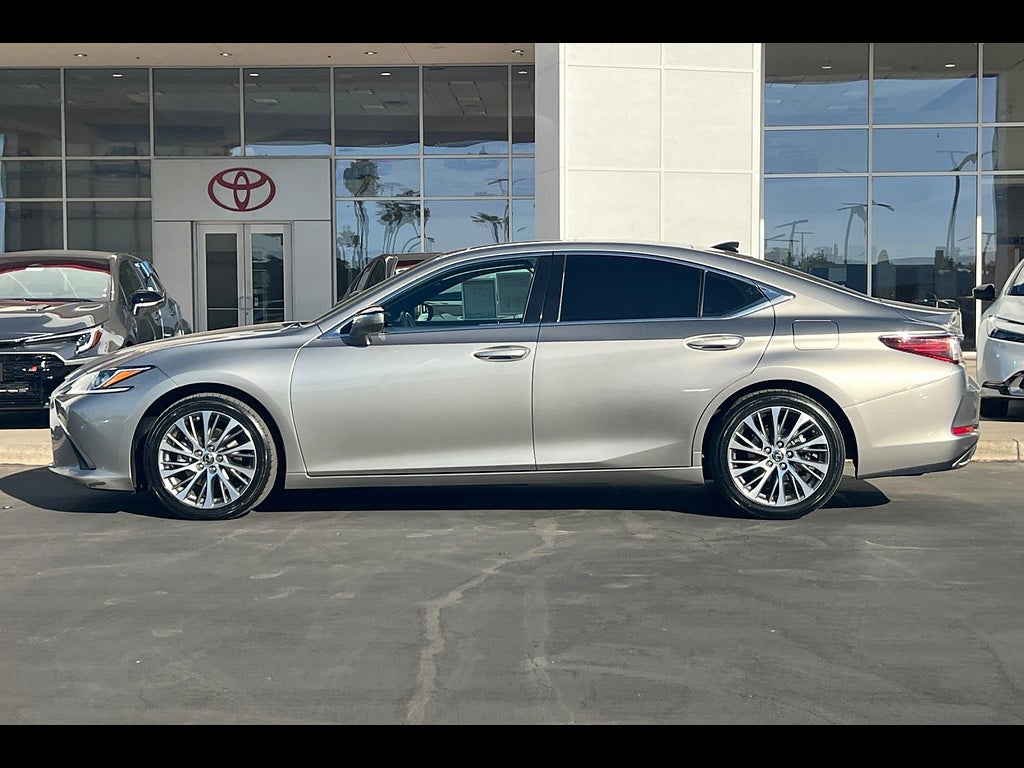 2020 Lexus ES Base
