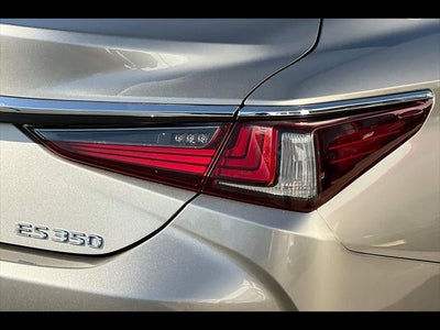 2020 Lexus ES Base