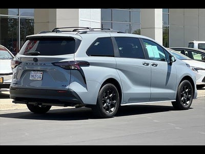 2025 Toyota Sienna XSE 7-Passenger
