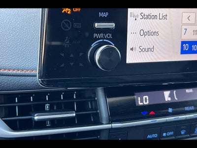 2023 Toyota Sienna XSE 7-Passenger