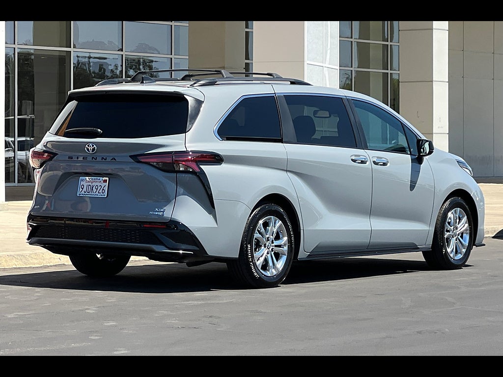 2023 Toyota Sienna XSE 7-Passenger