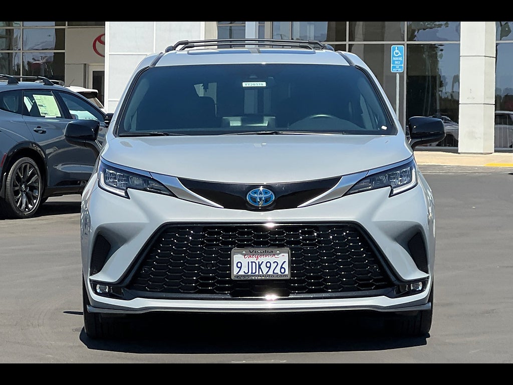 2023 Toyota Sienna XSE 7-Passenger