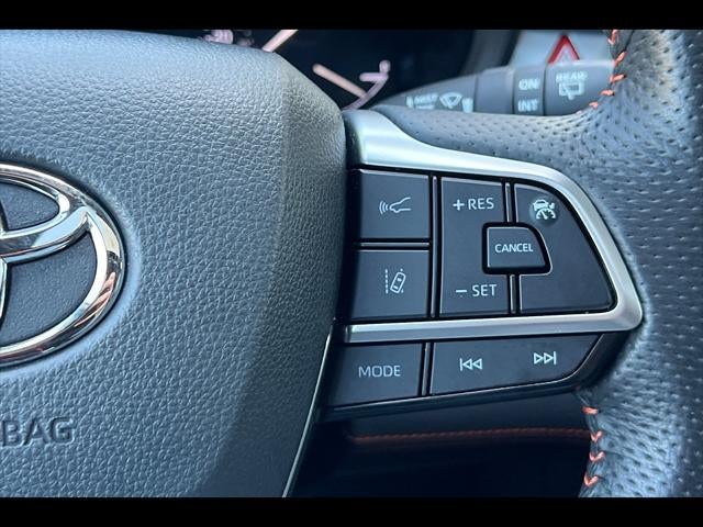 2023 Toyota Sienna XSE 7-Passenger