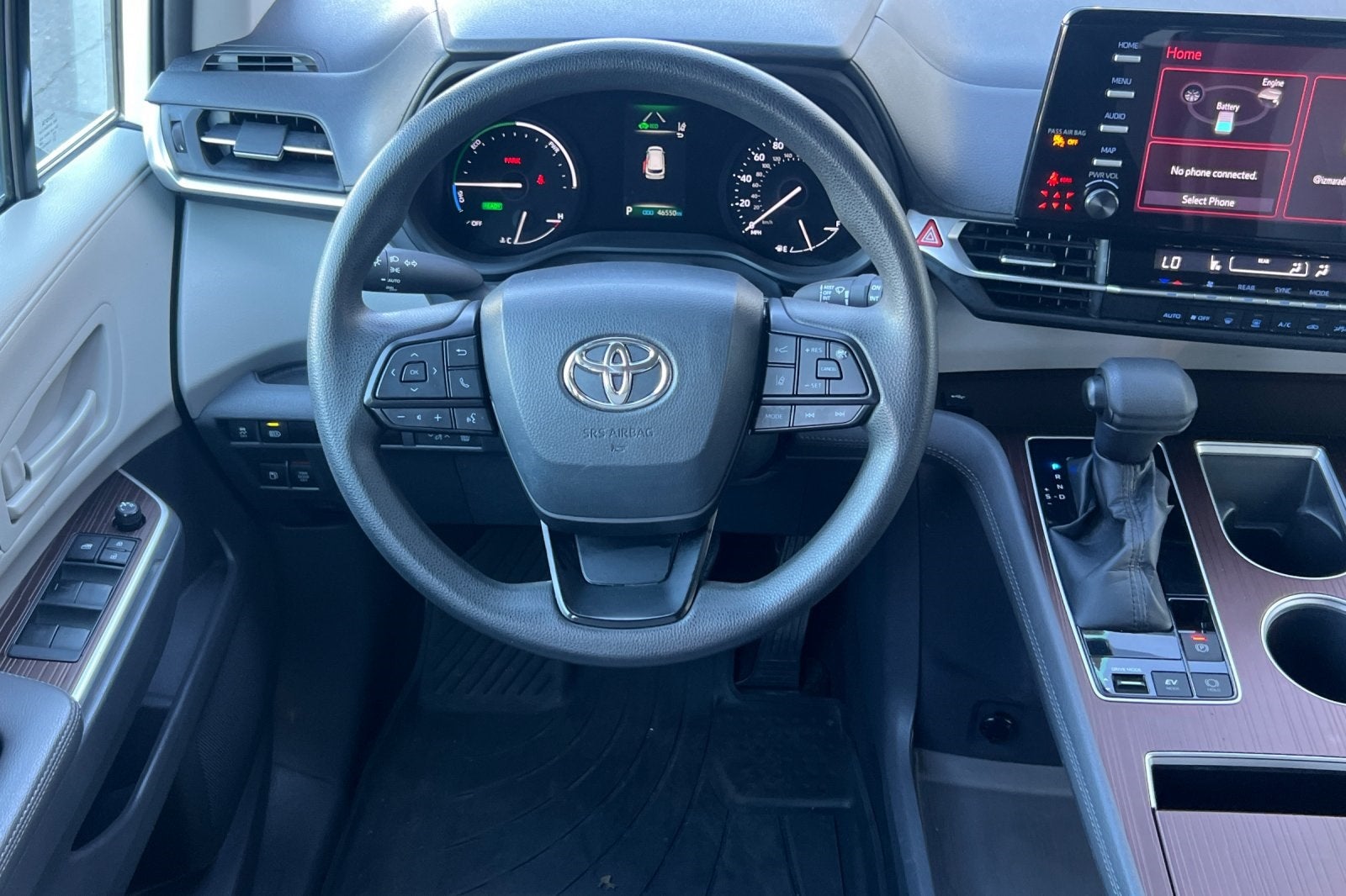 2023 Toyota Sienna LE 8 Passenger