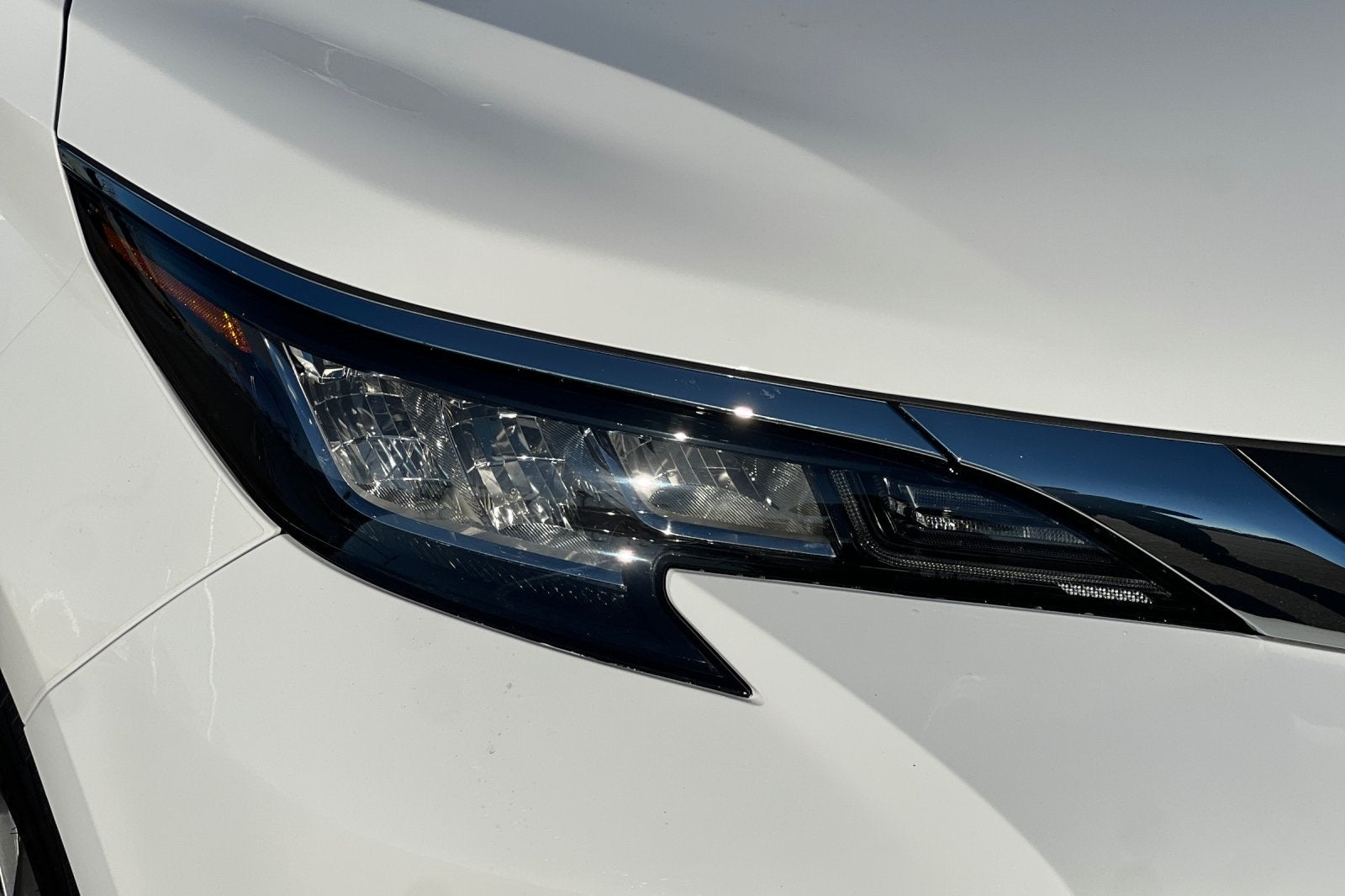 2023 Toyota Sienna LE 8 Passenger