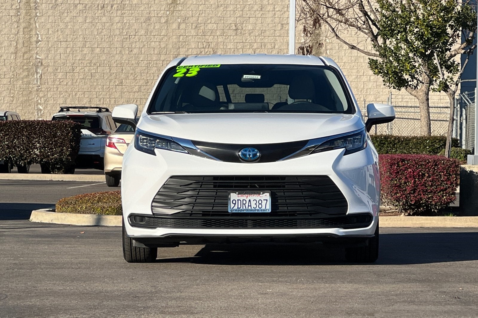 2023 Toyota Sienna LE 8 Passenger