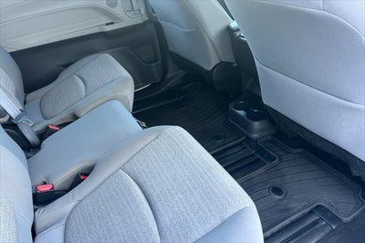 2023 Toyota Sienna LE 8 Passenger