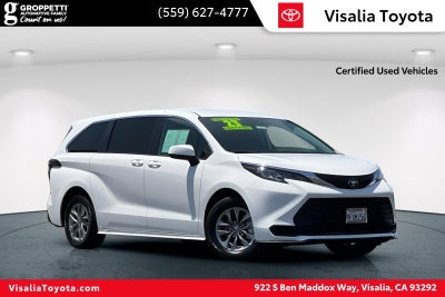 2023 Toyota Sienna LE 8-Passenger