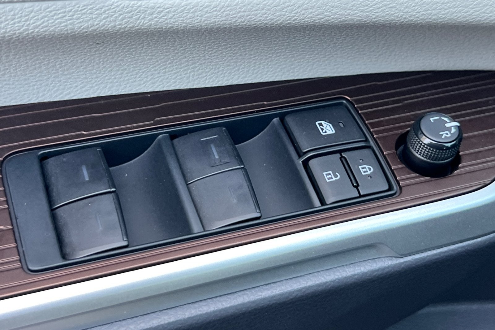 2023 Toyota Sienna LE 8-Passenger
