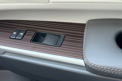 2023 Toyota Sienna LE 8-Passenger
