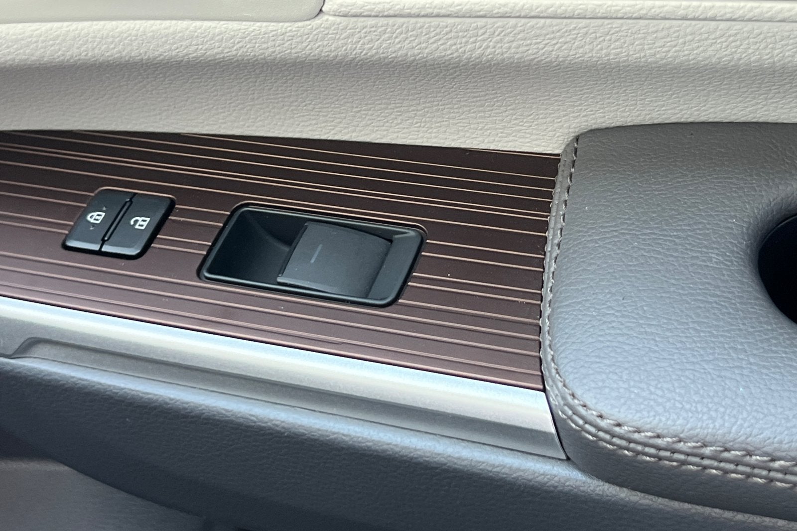 2023 Toyota Sienna LE 8-Passenger