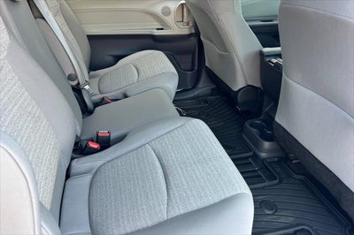 2023 Toyota Sienna LE 8-Passenger