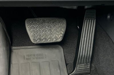 2023 Toyota Sienna LE 8-Passenger