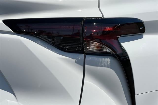 2023 Toyota Sienna LE 8-Passenger