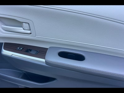 2023 Toyota Sienna LE 8-Passenger