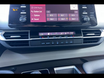 2023 Toyota Sienna LE 8-Passenger