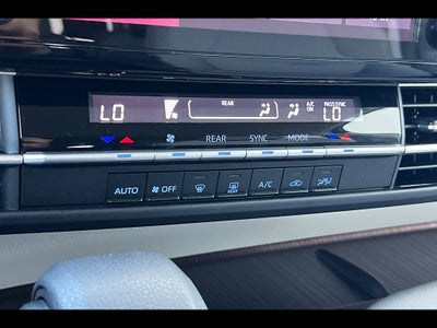 2023 Toyota Sienna LE 8-Passenger