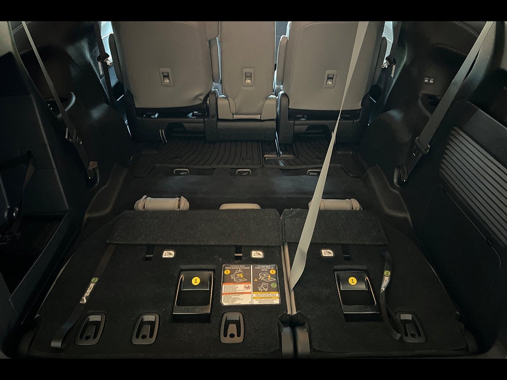 2025 Toyota Sienna XLE 8-Passenger