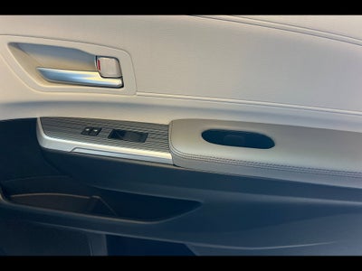 2025 Toyota Sienna XLE 8-Passenger
