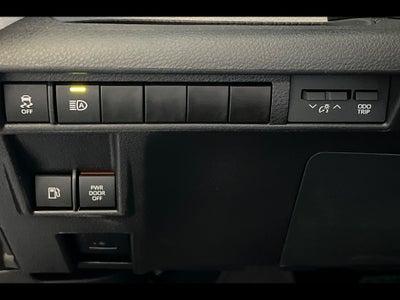 2025 Toyota Sienna XLE 8-Passenger
