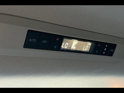 2025 Toyota Sienna XLE 8-Passenger