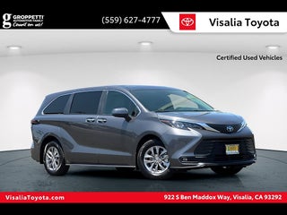 2025 Toyota Sienna XLE 8-Passenger