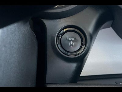 2025 Toyota Sienna XLE 8-Passenger