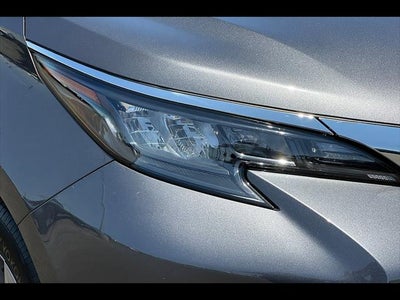 2025 Toyota Sienna XLE 8-Passenger