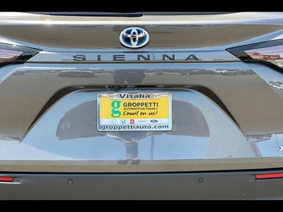 2025 Toyota Sienna XLE 8-Passenger