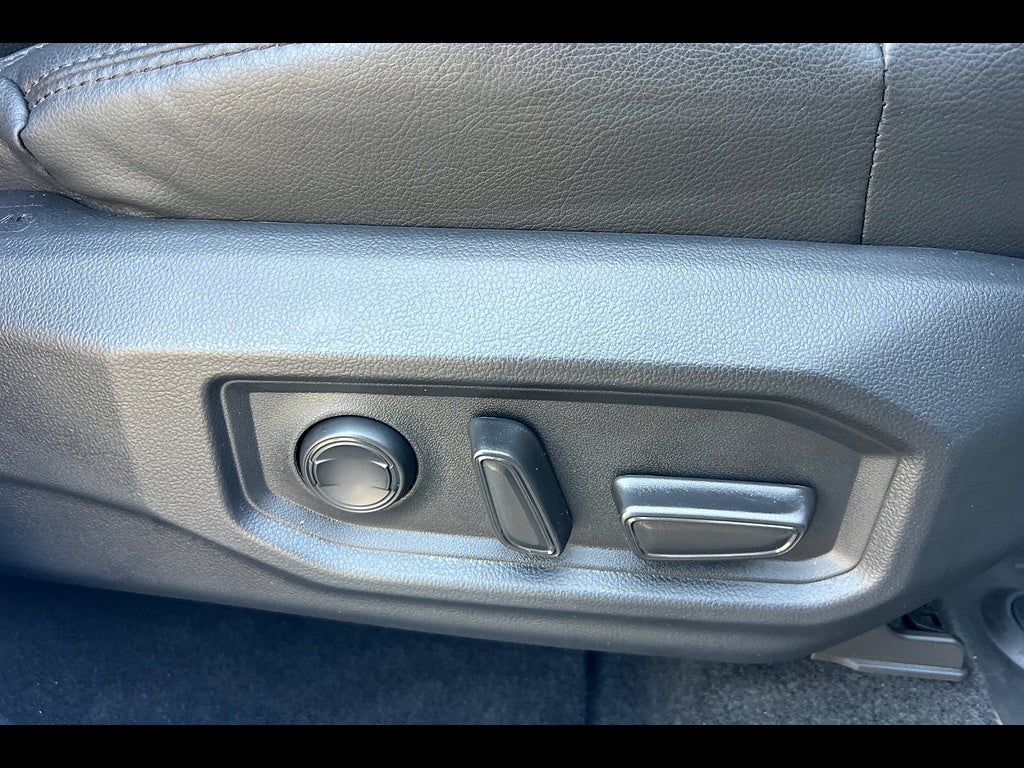2023 Toyota Tundra 4WD Limited HV