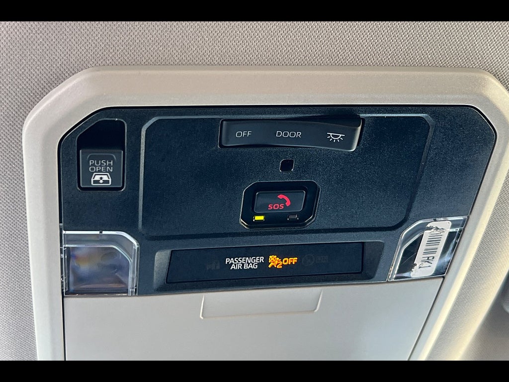 2023 Toyota Tundra 4WD Limited HV