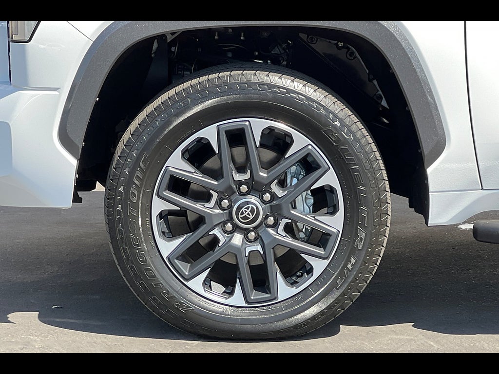 2023 Toyota Tundra 4WD Limited HV
