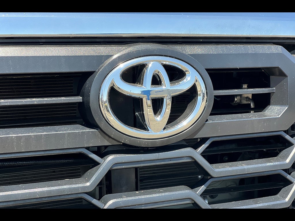 2023 Toyota Tundra 4WD SR5