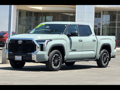 2023 Toyota Tundra 4WD SR5