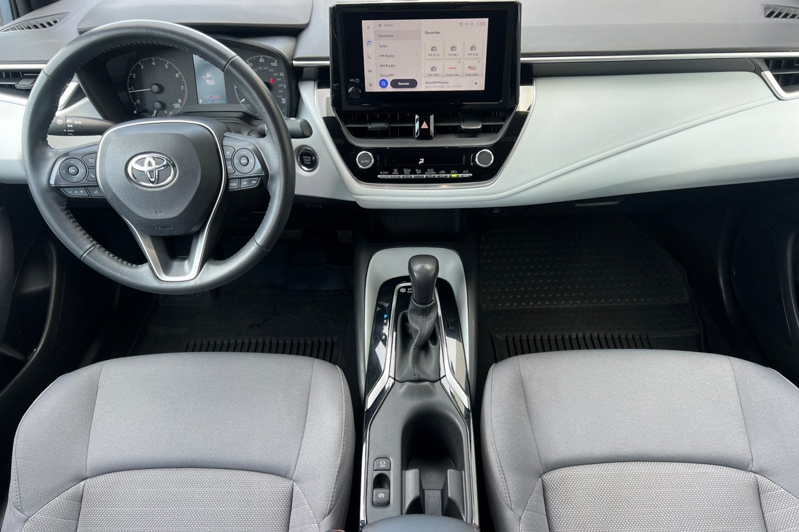 2023 Toyota Corolla SE