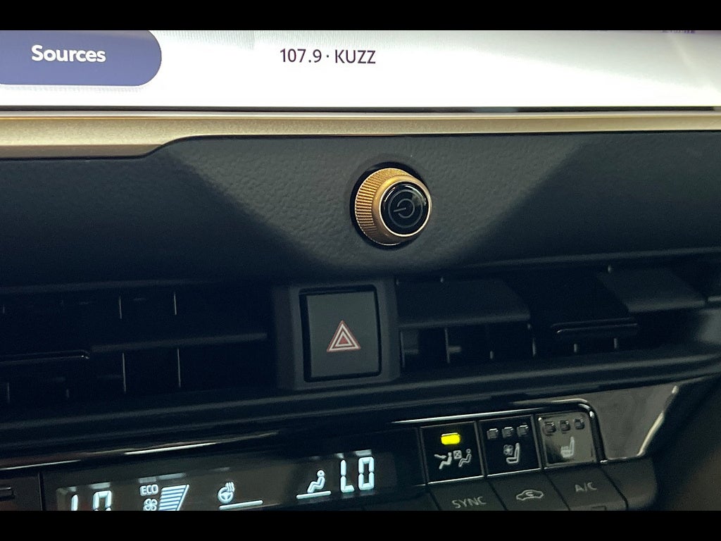 2025 Toyota Crown Signia Limited
