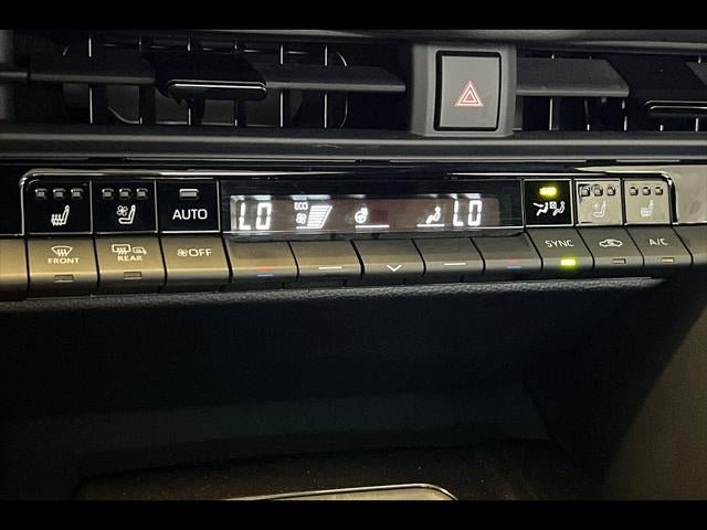 2025 Toyota Crown Signia Limited