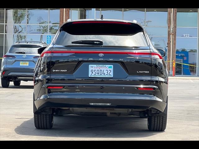 2025 Toyota Crown Signia Limited