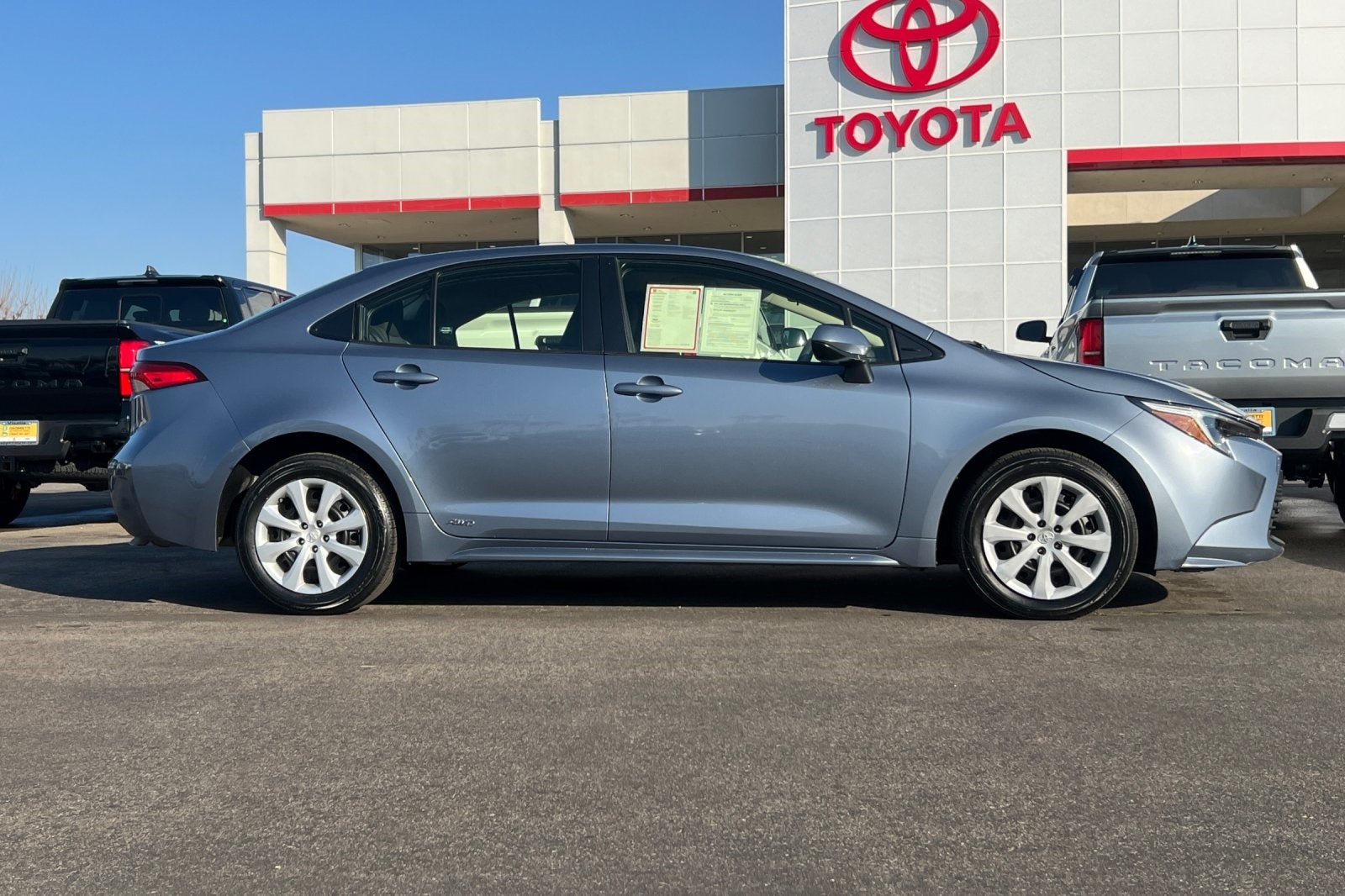 2023 Toyota Corolla Hybrid LE